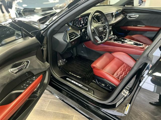 2022 Audi e-tron GT Prestige quattro - 22948403 - 7