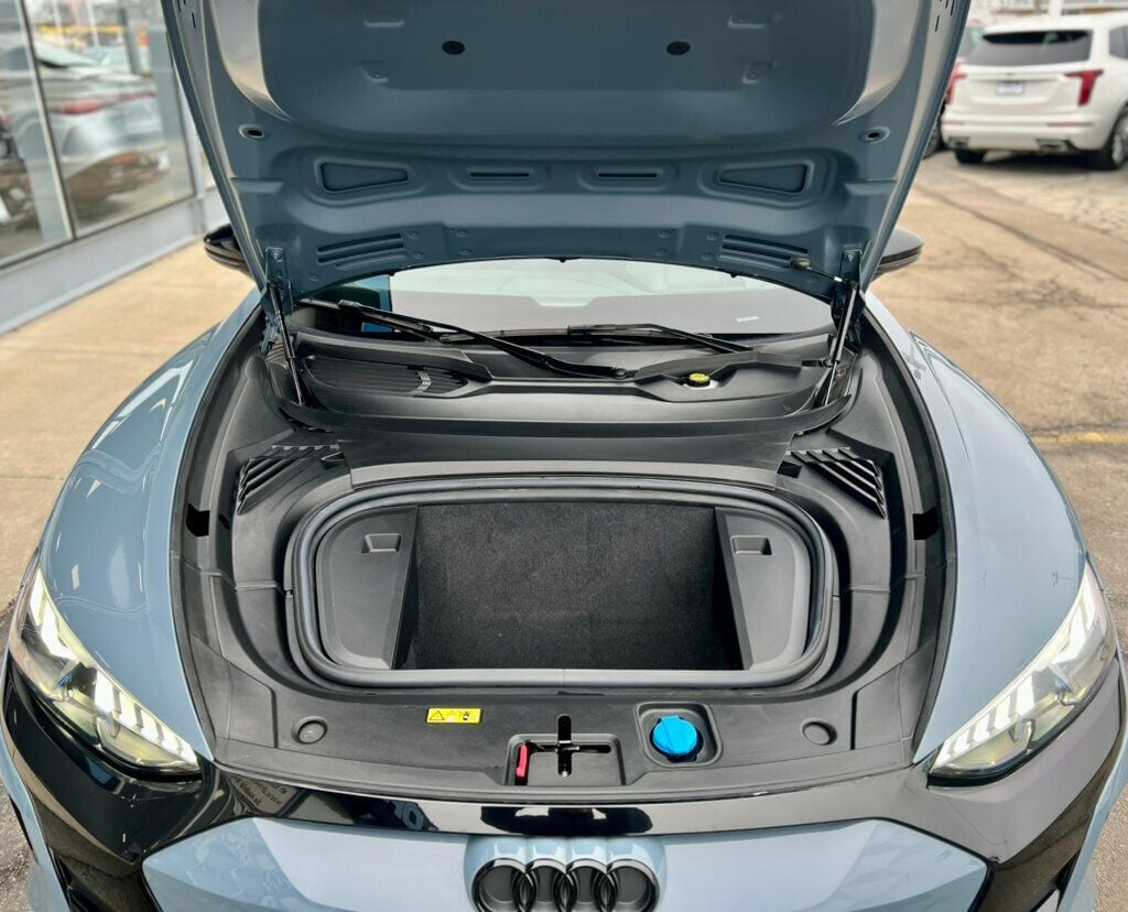 2022 Audi e-tron GT Prestige quattro - 22994309 - 12