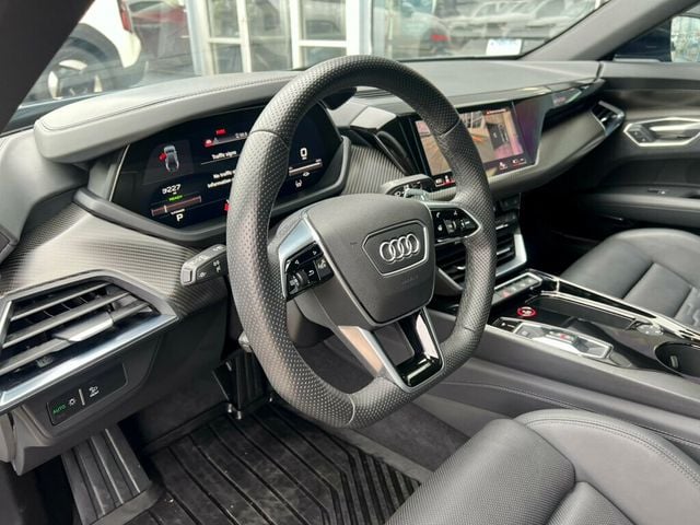 2022 Audi e-tron GT Prestige quattro - 22994309 - 16
