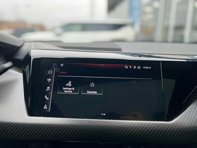 2022 Audi e-tron GT Prestige quattro - 22994309 - 30