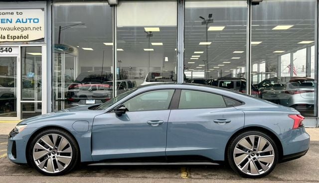 2022 Audi e-tron GT Prestige quattro - 22994309 - 39