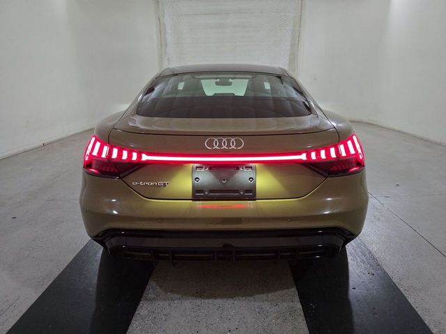 2022 Audi e-tron GT Prestige quattro - 23027556 - 3