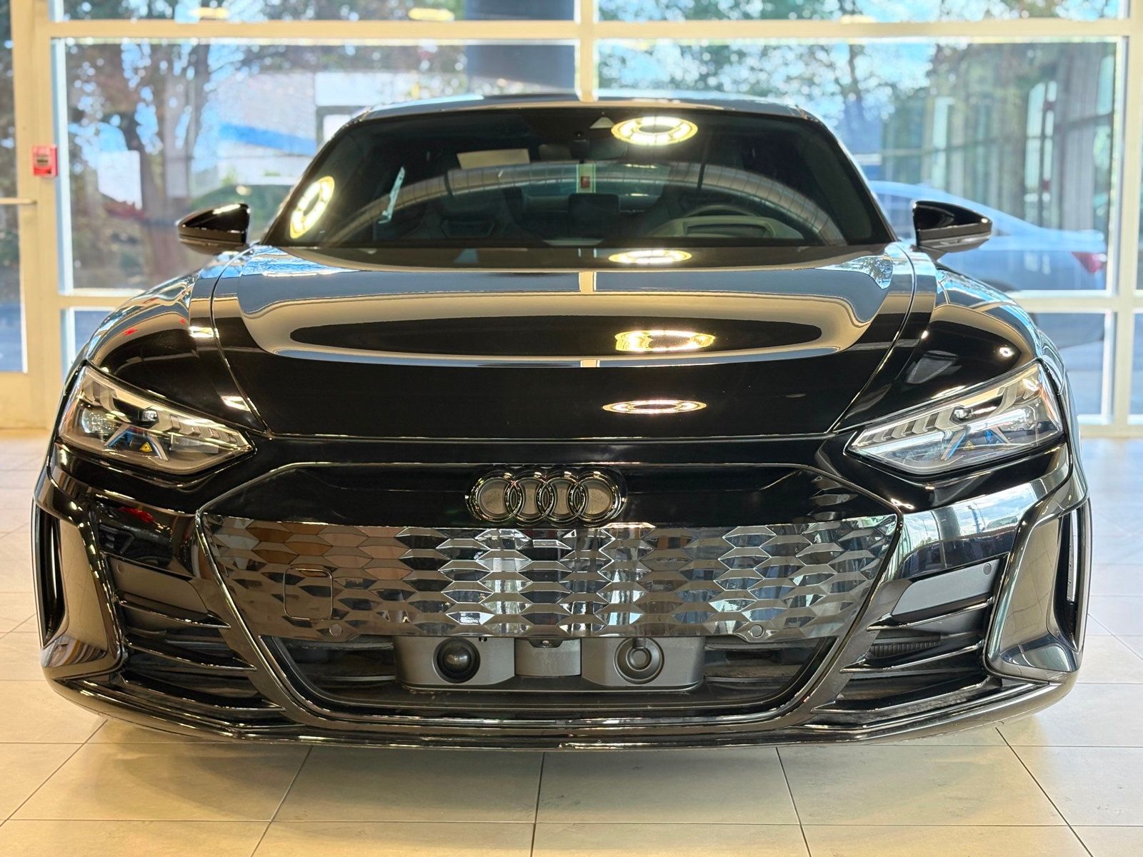 2022 Audi e-tron GT Prestige photo 2