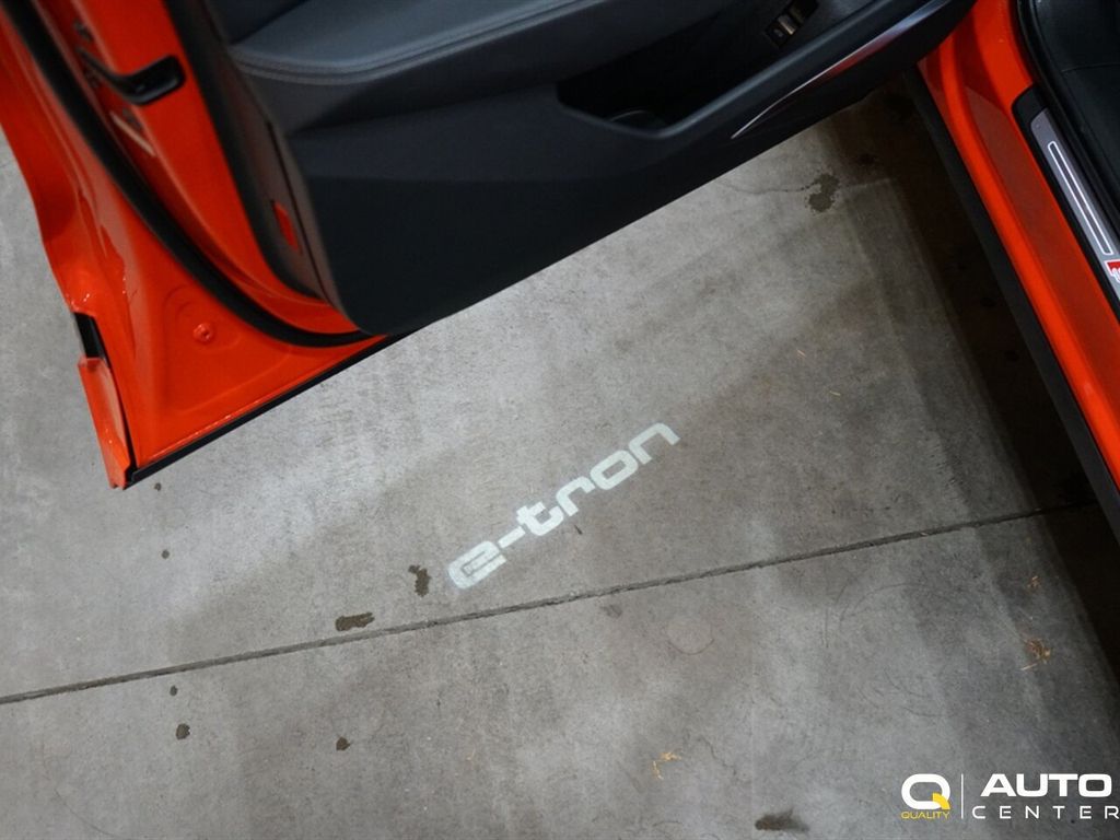 2022 Audi e-tron Sportback S line Premium Plus quattro - 22948501 - 11