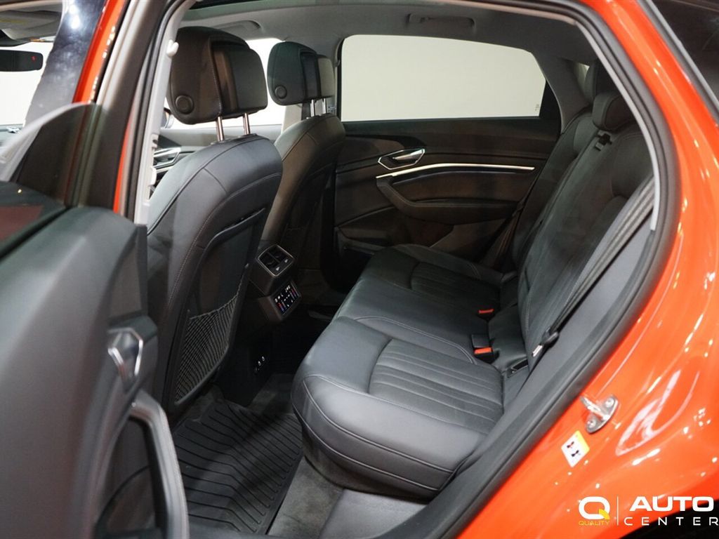 2022 Audi e-tron Sportback S line Premium Plus quattro - 22948501 - 32