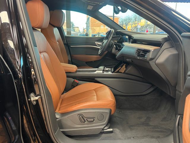 2022 Audi e-tron Sportback S line Premium quattro - 22945631 - 23