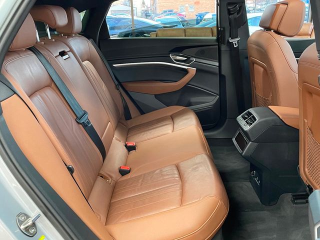 2022 Audi e-tron Sportback S line Premium quattro - 22952757 - 24