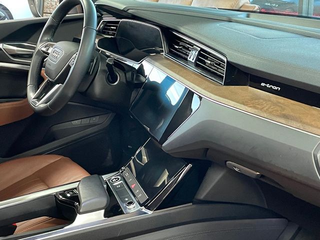 2022 Audi e-tron Sportback S line Premium quattro - 22952757 - 26