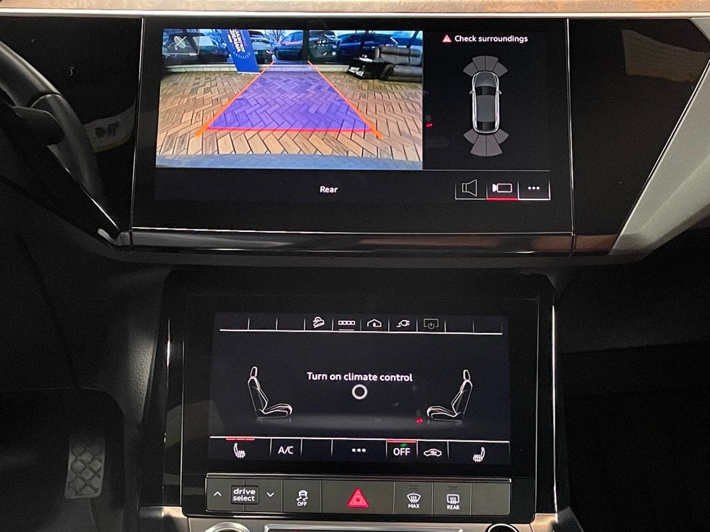 2022 Audi e-tron Sportback S line Premium quattro - 22958962 - 32