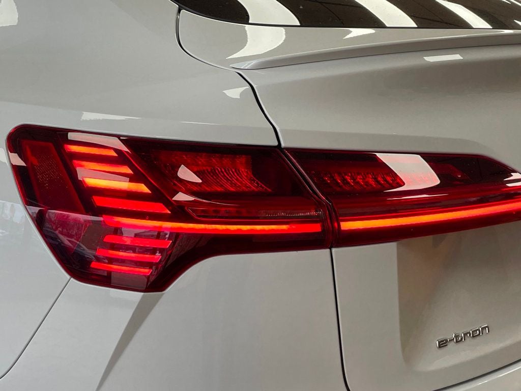 2022 Audi e-tron Sportback S line Prestige quattro - 22988195 - 9