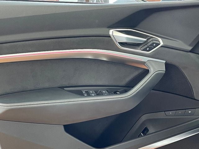 2022 Audi e-tron Sportback S line Prestige quattro - 22988195 - 17
