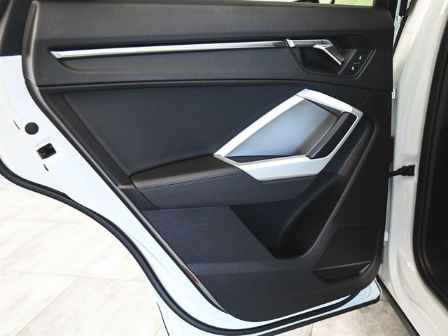2022 Audi Q3 Premium - 23050341 - 11