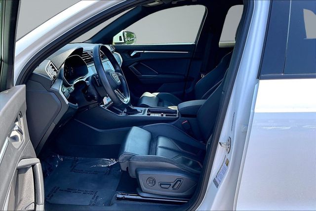 2022 Audi Q3 S line Premium Plus 45 TFSI quattro - 23063312 - 9