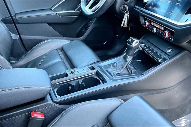 2022 Audi Q3 S line Premium Plus 45 TFSI quattro - 23063312 - 30