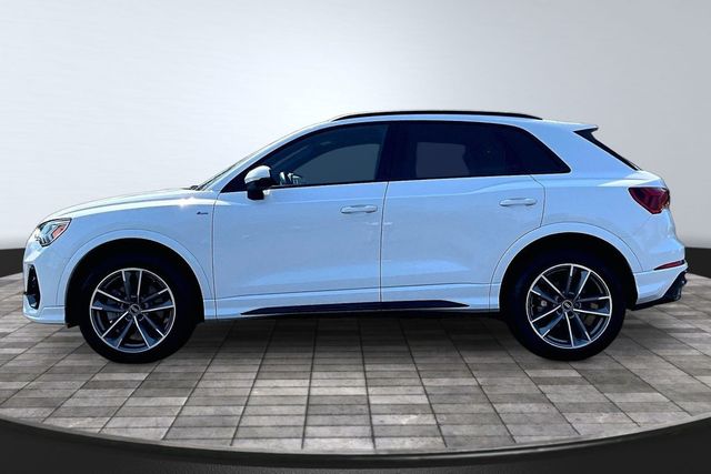 2022 Audi Q3 S line Premium Plus 45 TFSI quattro - 23063312 - 3