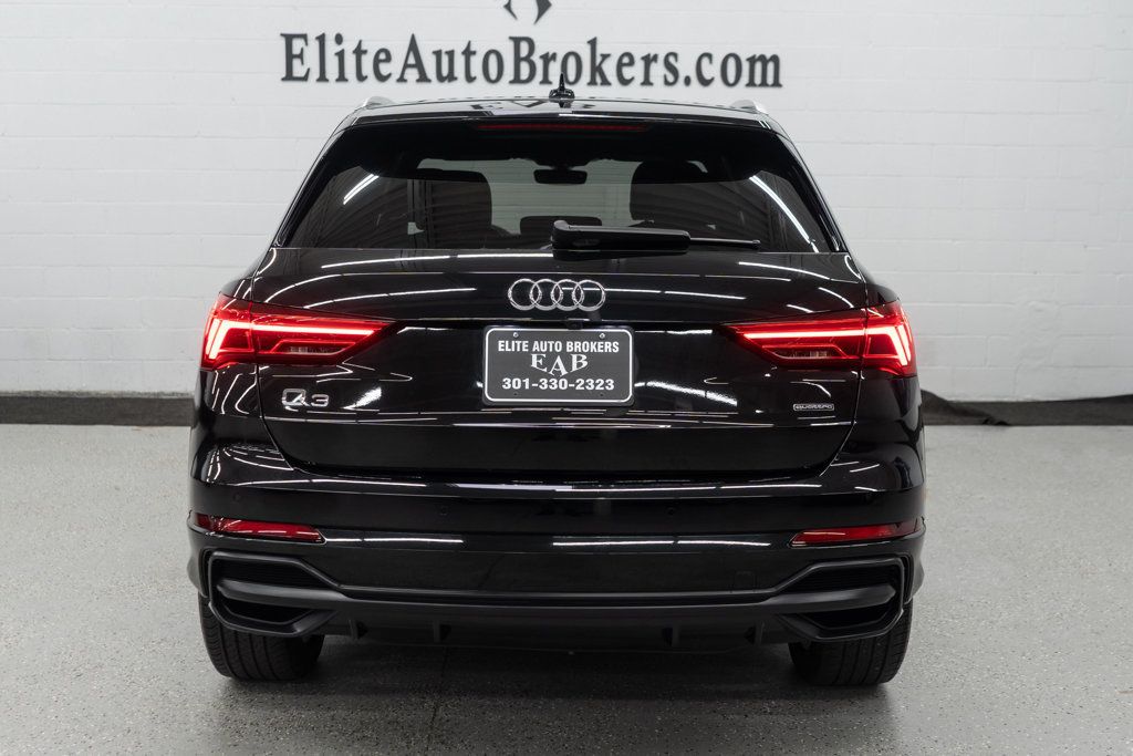 2022 Audi Q3 S line Premium Plus 45 TFSI photo 4