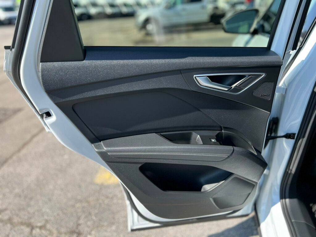 2022 Audi Q4 e-tron Premium Plus 50 quattro - 23052802 - 15