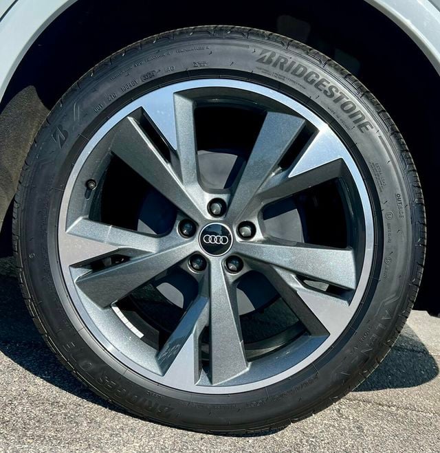 2022 Audi Q4 e-tron Premium Plus 50 quattro - 23052802 - 28