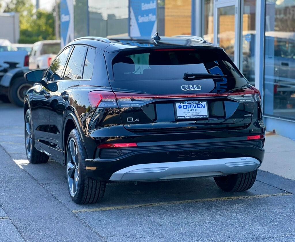 2022 Audi Q4 e-tron Premium Plus 50 quattro - 23061961 - 2