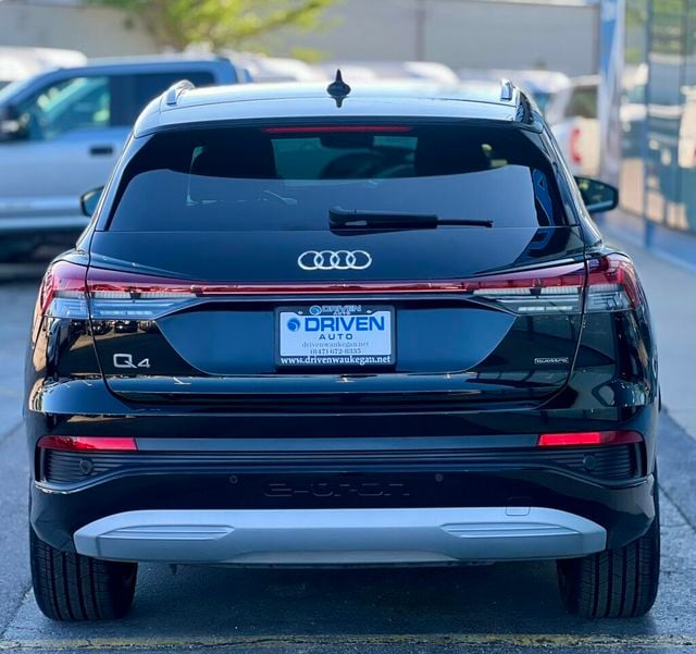 2022 Audi Q4 e-tron Premium Plus 50 quattro - 23061961 - 32
