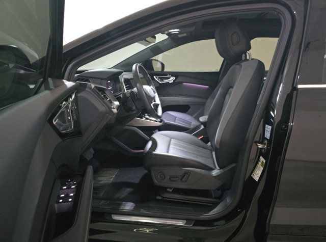 2022 Audi Q4 e-tron Premium Plus 50 quattro - 23061961 - 4