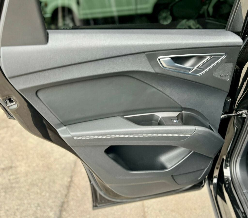 2022 Audi Q4 e-tron Sportback Prestige 50 quattro - 23035000 - 13