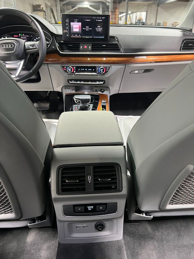 2022 Audi Q5 2022 Audi Q5 S Line Premium 45 TFSI Quattro - 22747528 - 24