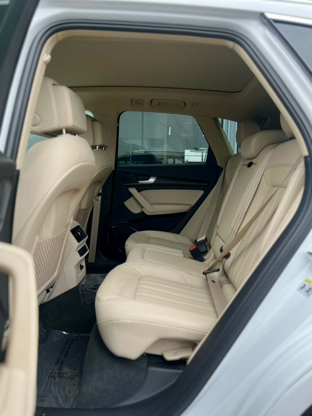 2022 Audi Q5 Premium 40 TFSI quattro - 22987952 - 17