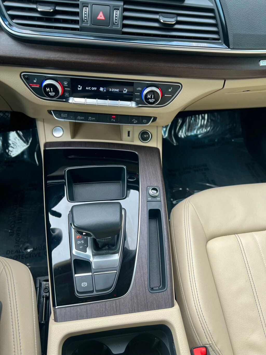 2022 Audi Q5 Premium 40 TFSI quattro - 22987952 - 28