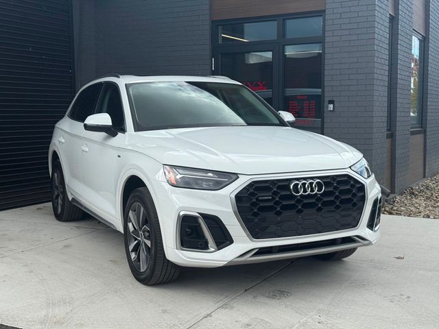 2022 Audi Q5 S line Premium 45 TFSI quattro - 22913077 - 0