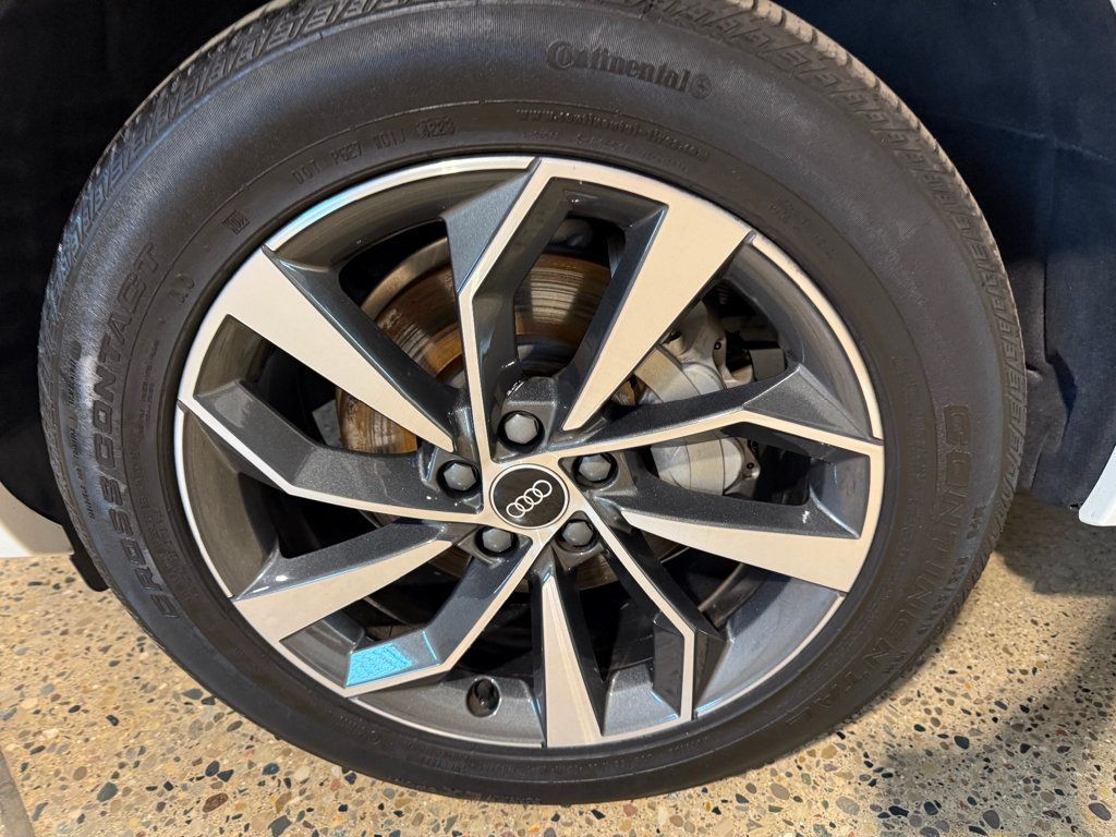 2022 Audi Q5 S line Premium 45 TFSI photo 10