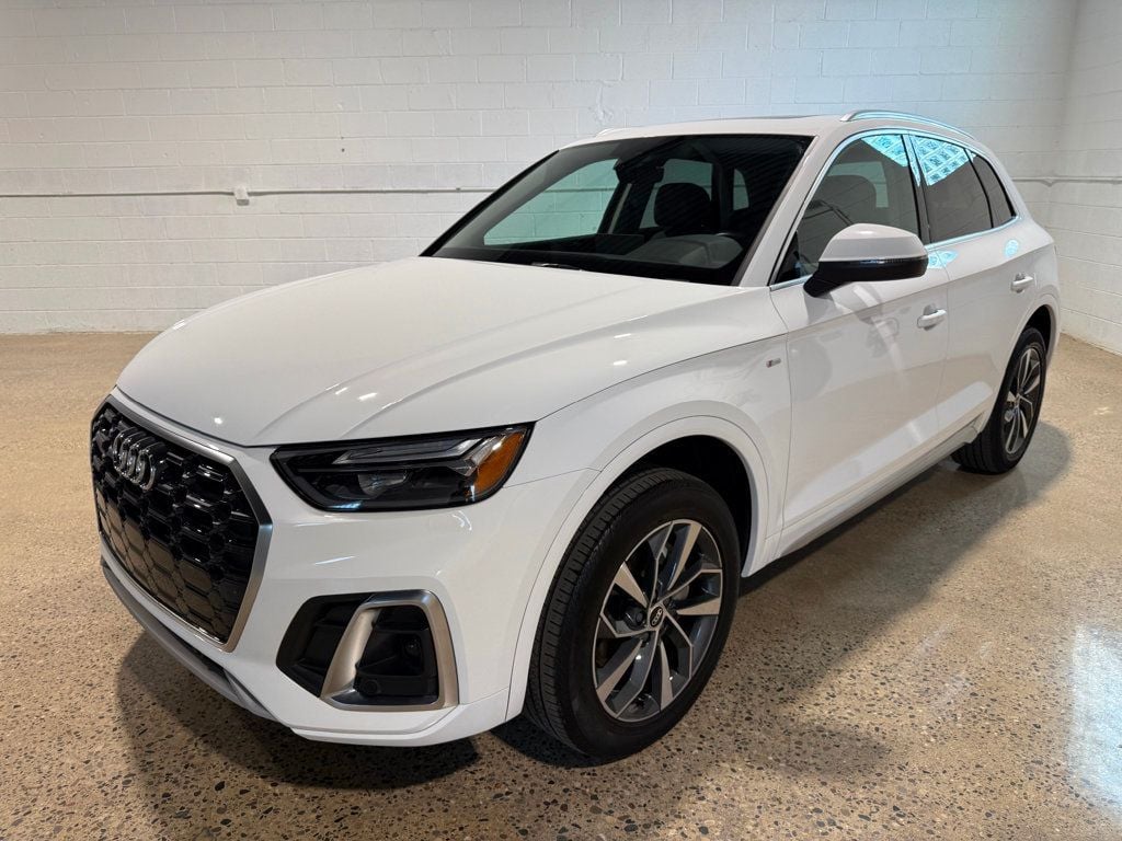 2022 Audi Q5 S line Premium 45 TFSI photo 2
