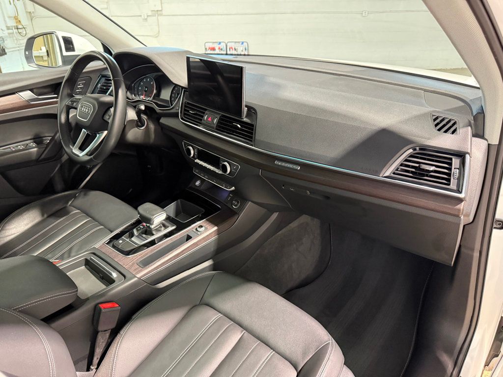 2022 Audi Q5 S line Premium 45 TFSI photo 29