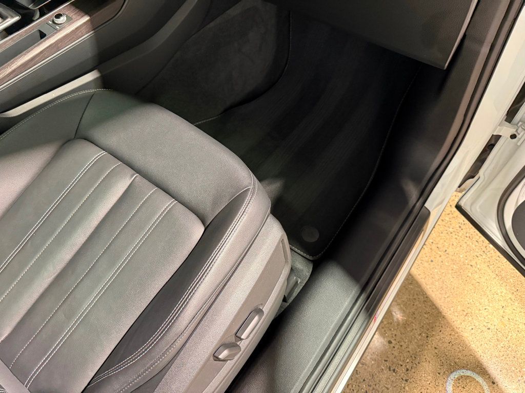 2022 Audi Q5 S line Premium 45 TFSI photo 30