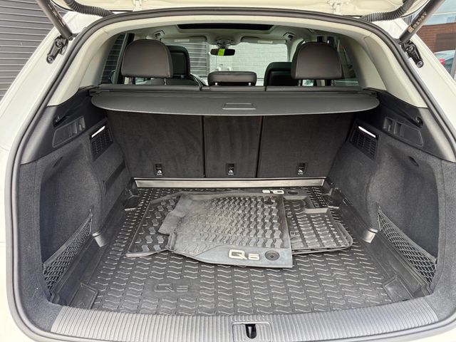 2022 Audi Q5 S line Premium 45 TFSI quattro - 22913077 - 36