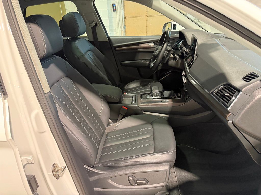 2022 Audi Q5 S line Premium 45 TFSI photo 36