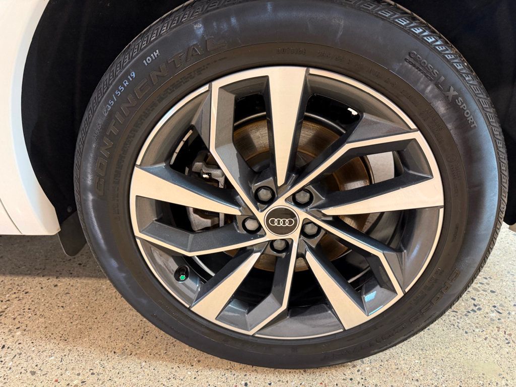 2022 Audi Q5 S line Premium 45 TFSI photo 9