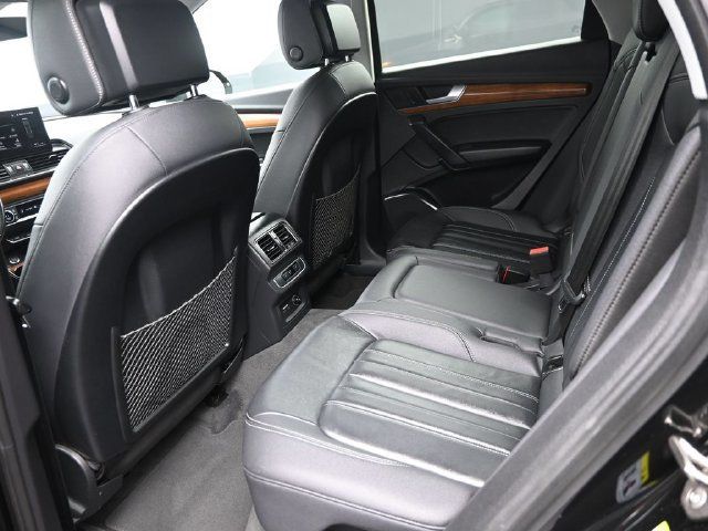 2022 Audi Q5 S line Premium 45 TFSI quattro - 23092583 - 13