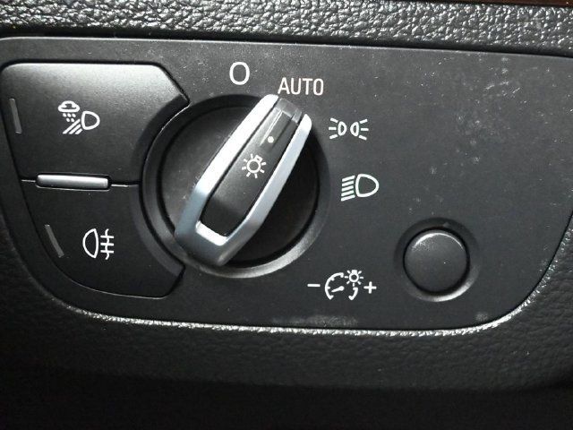 2022 Audi Q5 S line Premium 45 TFSI quattro - 23092583 - 32
