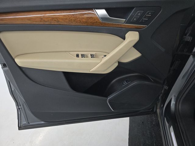 2022 Audi Q5 S line Premium 45 TFSI quattro - 23080529 - 8