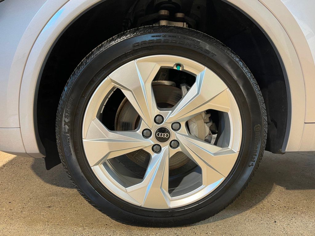 2022 Audi Q5 S line Premium Plus 45 TFSI photo 15