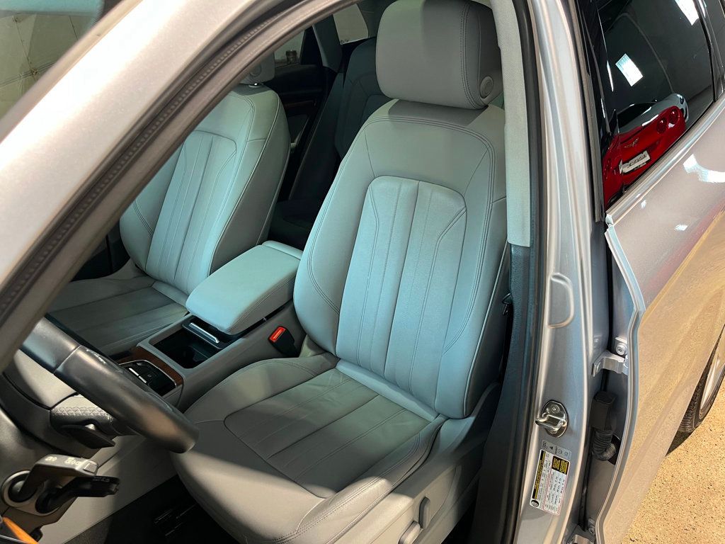 2022 Audi Q5 S line Premium Plus 45 TFSI photo 22