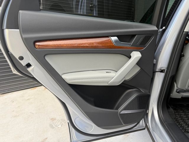 2022 Audi Q5 S line Premium Plus 45 TFSI quattro - 22913079 - 28