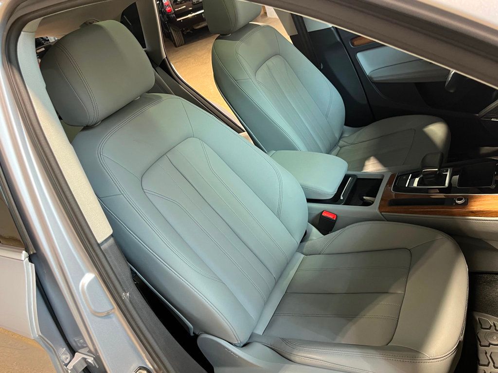 2022 Audi Q5 S line Premium Plus 45 TFSI photo 35