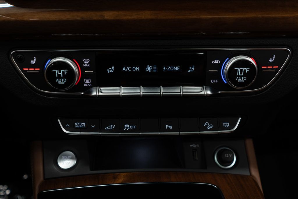 2022 Audi Q5 S line Premium Plus 55 TFSI photo 23