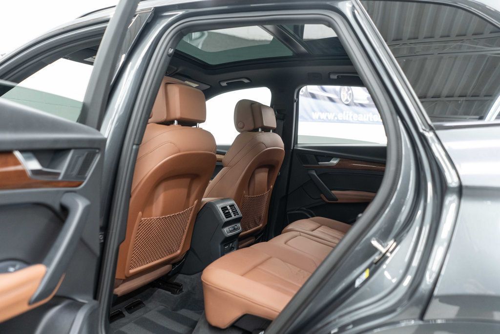 2022 Audi Q5 S line Premium Plus 55 TFSI photo 32