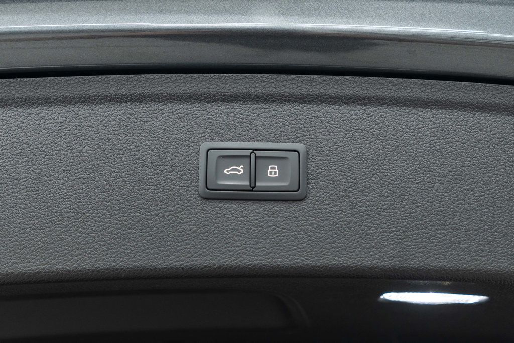 2022 Audi Q5 S line Premium Plus 55 TFSI photo 34
