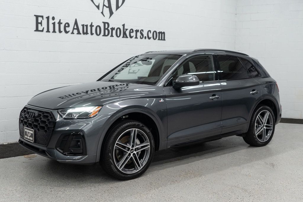 2022 Audi Q5 S line Premium Plus 55 TFSI photo 40