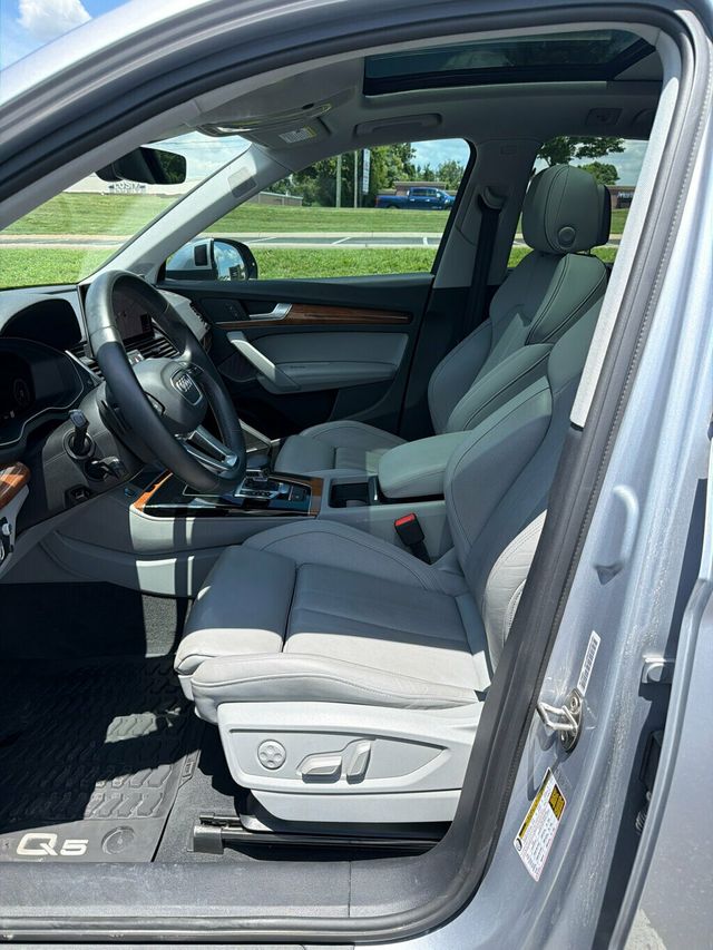 2022 Audi Q5 S line Prestige 45 TFSI quattro - 23040593 - 9