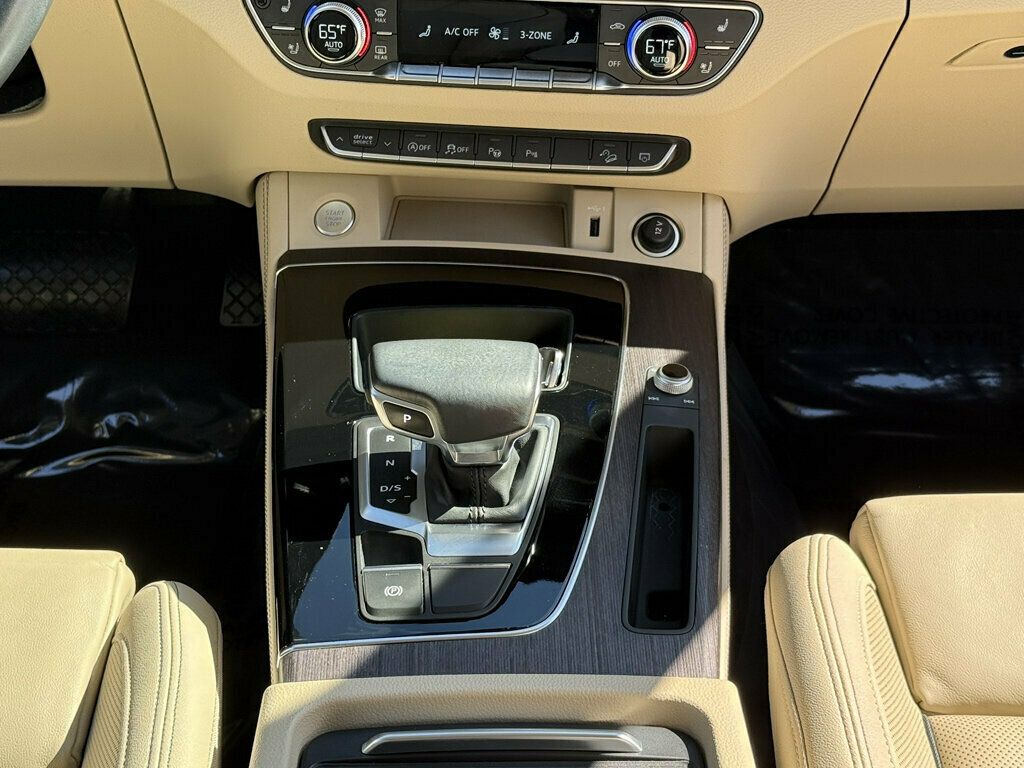 2022 Audi Q5 S line Prestige 45 TFSI quattro - 23087153 - 24